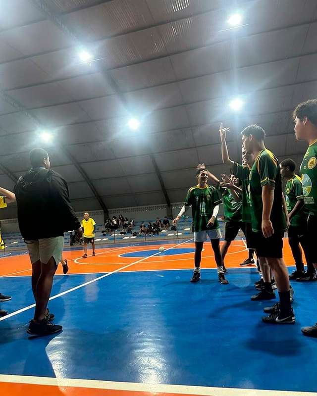 Alunos do Colégio e Curso Serrano em gincana esportiva